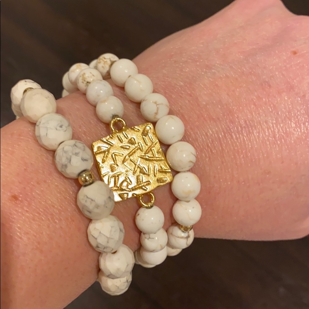 Set of 3 stackable bracelets